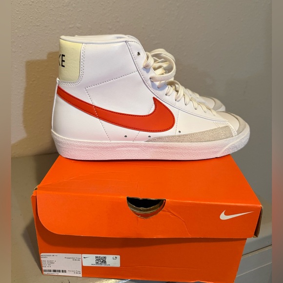 NIKE BLAZER MID '77
CASUAL SHOES Size 10 - Picture 7 of 9